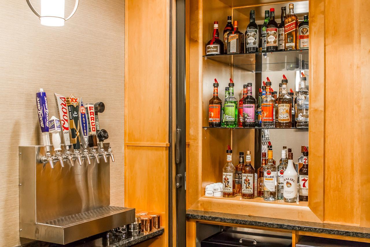 Mainstay Suites Stanley Bagian luar foto