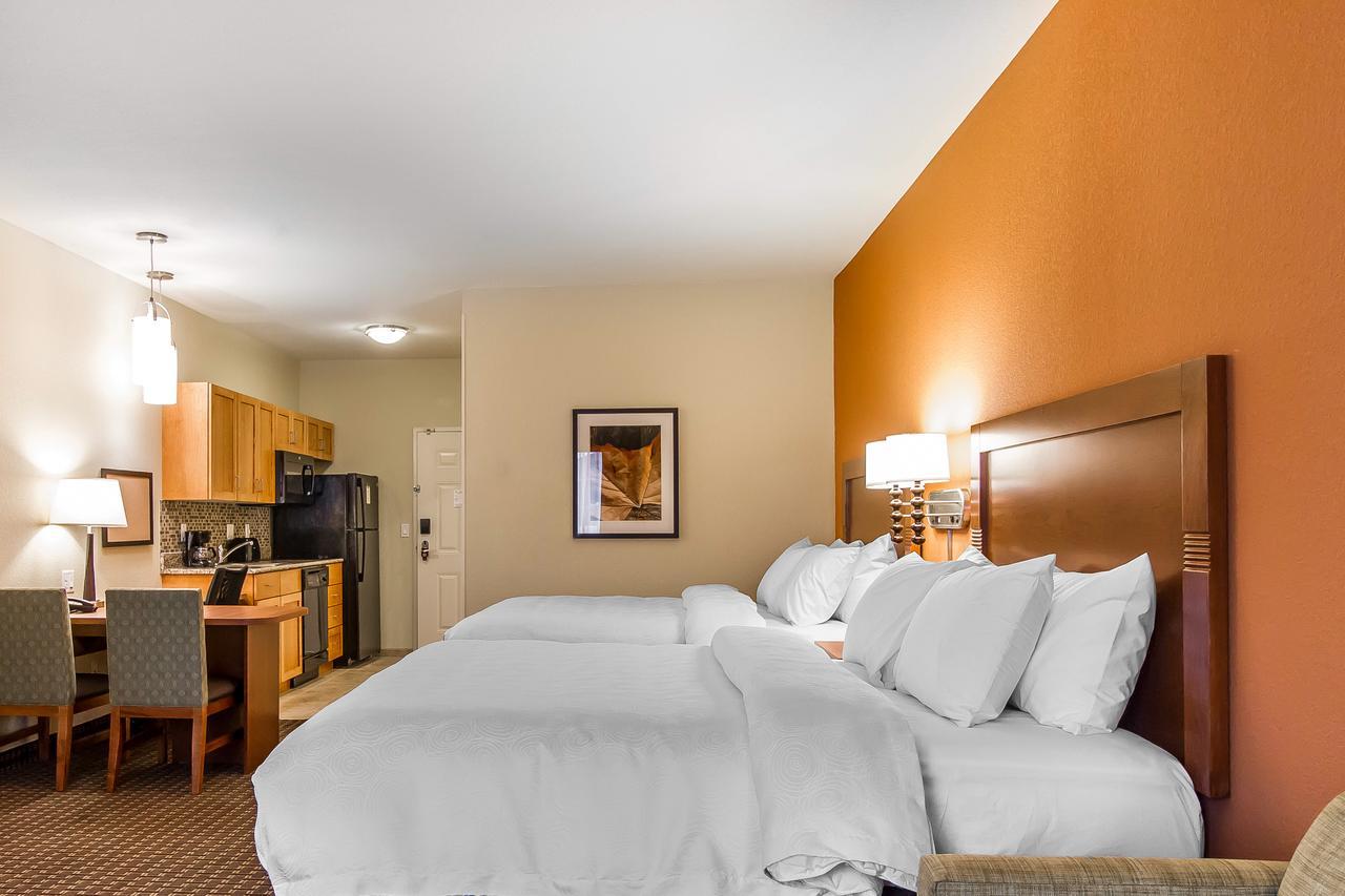 Mainstay Suites Stanley Bagian luar foto