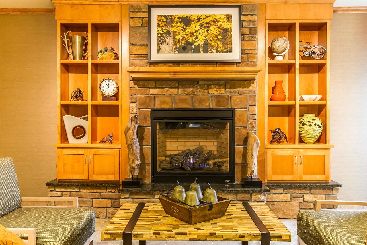 Mainstay Suites Stanley Bagian luar foto