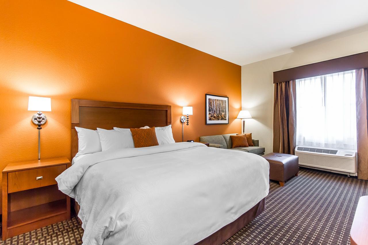 Mainstay Suites Stanley Bagian luar foto