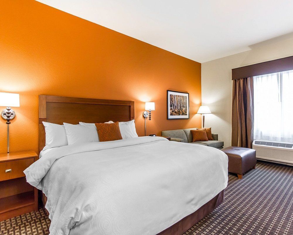 Mainstay Suites Stanley Bagian luar foto