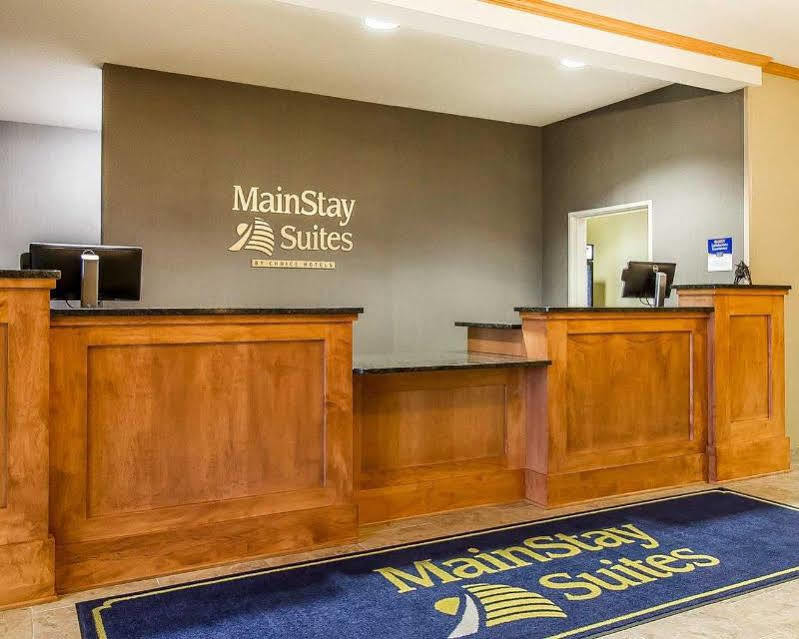 Mainstay Suites Stanley Bagian luar foto