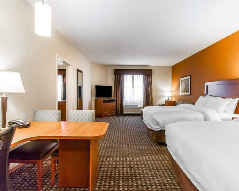 Mainstay Suites Stanley Bagian luar foto
