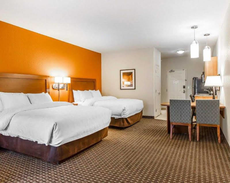 Mainstay Suites Stanley Bagian luar foto