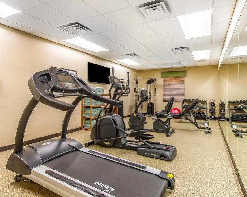 Mainstay Suites Stanley Bagian luar foto